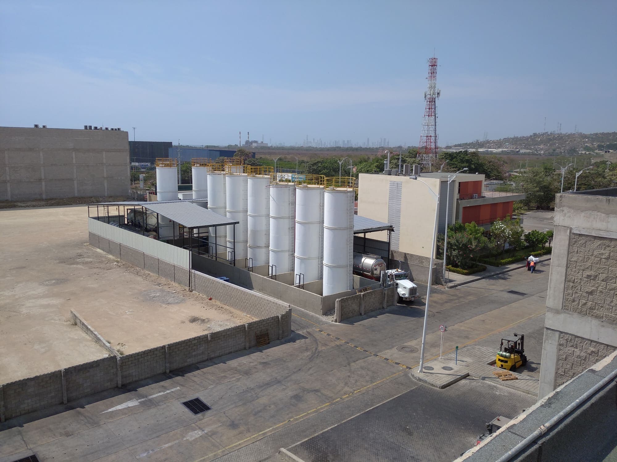 Terminal de tanques de RM Chemicals en Mamonal, Cartagena